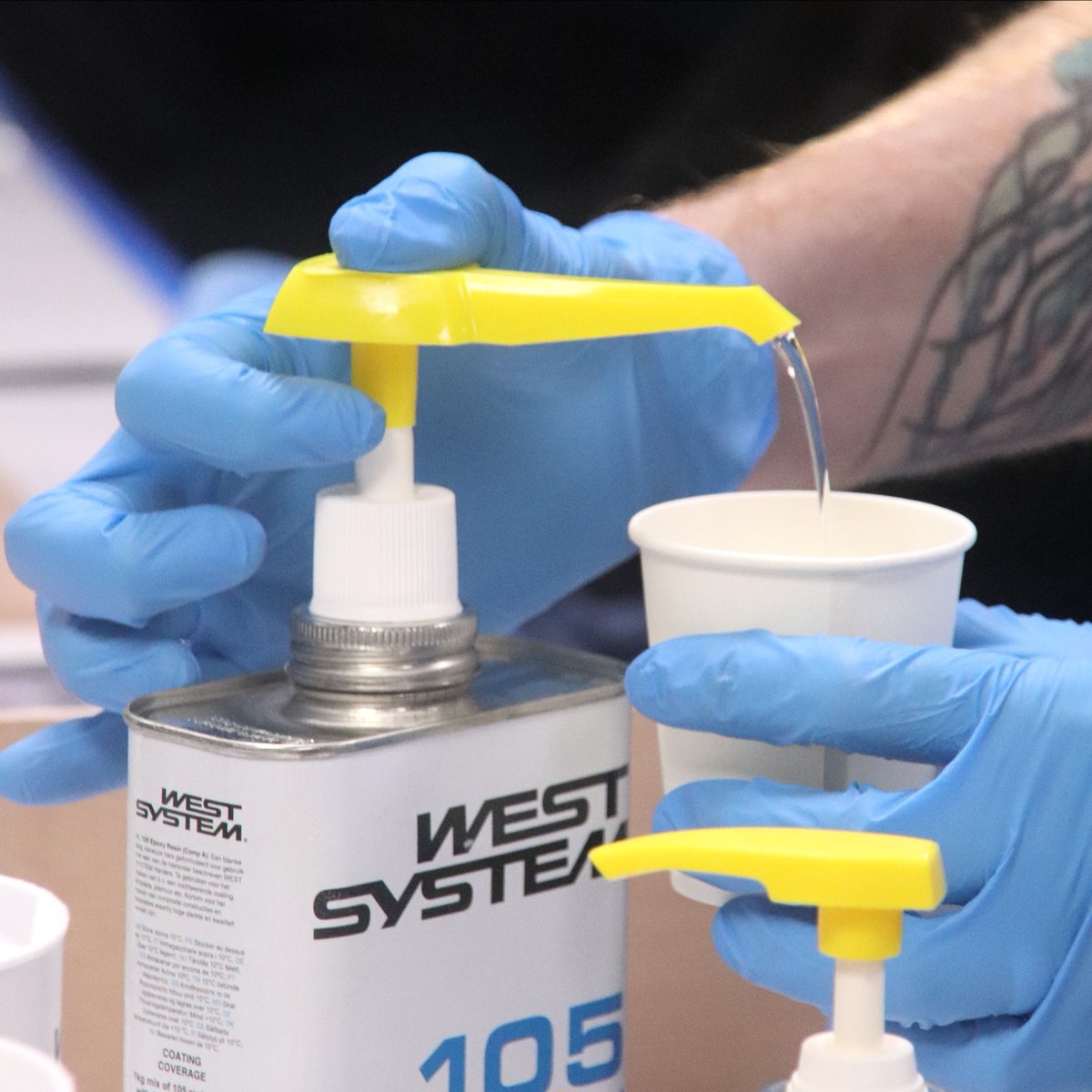 Say goodbye to messy measuring! ⚖️ 

Our pumps are pre-calibrated to deliver the perfect ratio of resin to hardener. Just one pump of each and you're ready to go!  

#westsystemepoxy #easymixing #epoxypumps