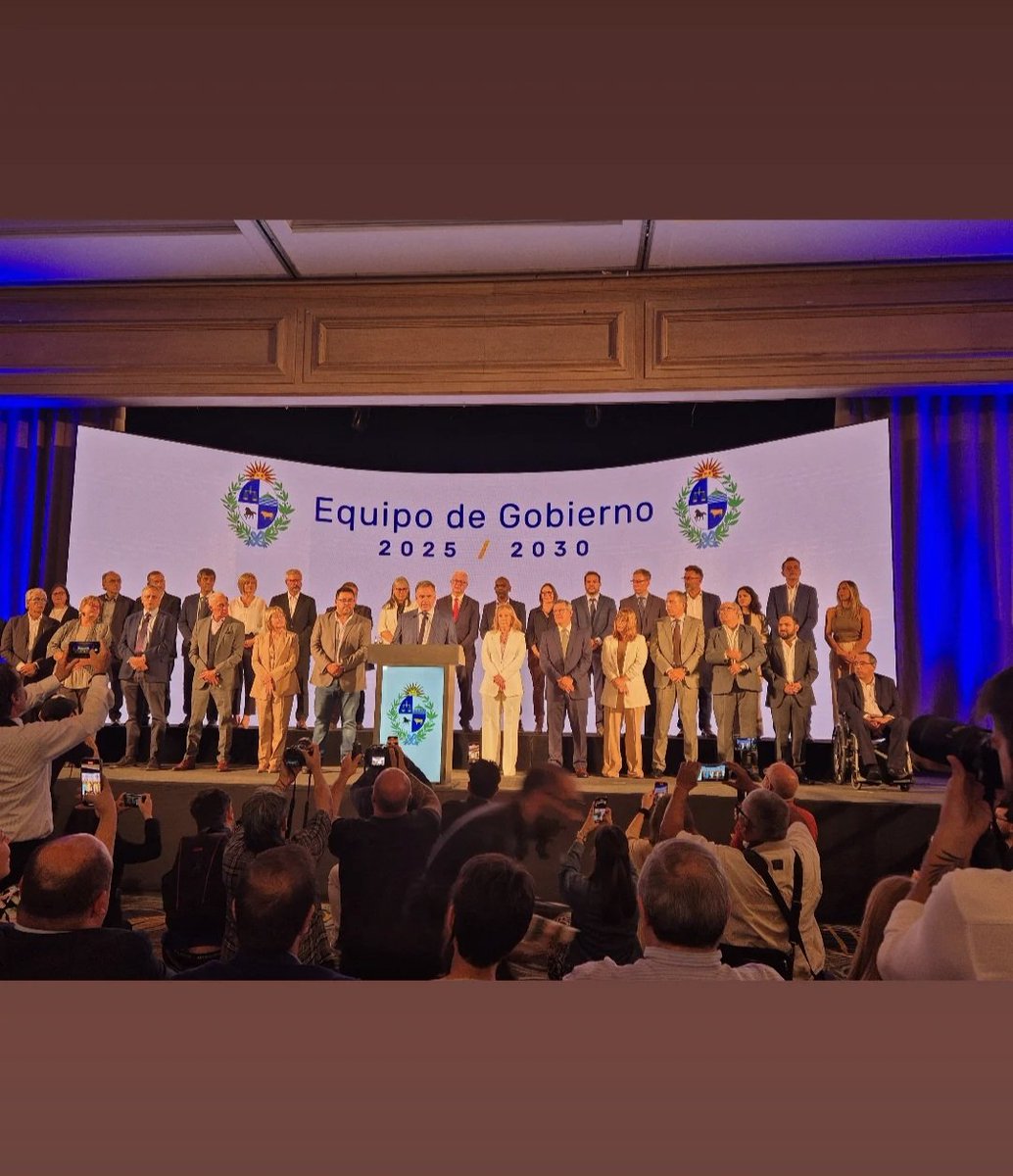 Hay equipo !!  <a href="/OrsiYamandu/">Yamandú Orsi</a>