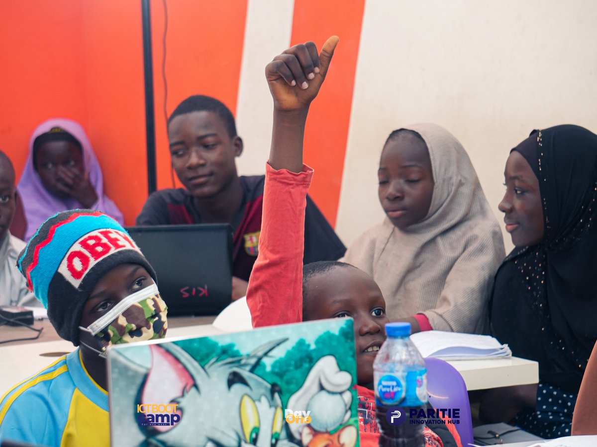paritiehub's tweet image. A big thank you to @aany_initiatives for the light refreshment provided for the children.
#codingforchildren #graphicsdesign #training #futureleaders #childrentraining #empowerment #digitalskills #paritiehub #minna #nigerstate