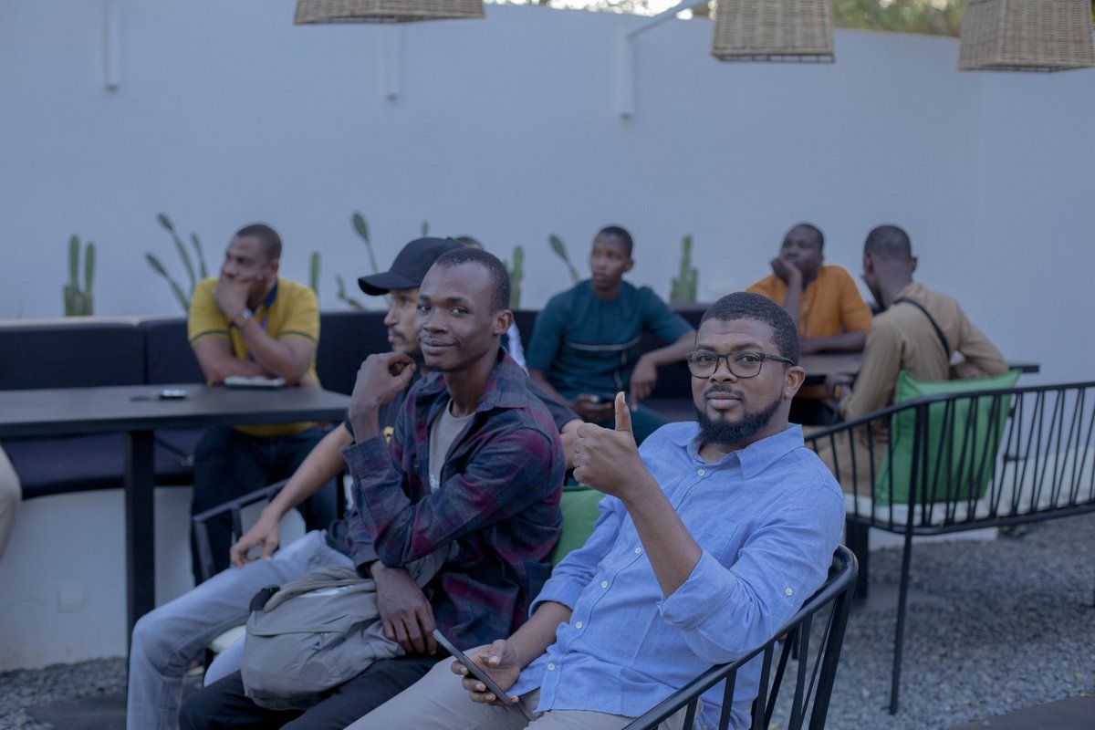 DigitalNiger's tweet photo. { #TechTea } 🚀☕
La rencontre des tech lovers 🤖 a rassemblé ce 14 Déc. les acteurs de l'écosystème numérique nigérien autour de la thématique : Les dernières Innovations de 2024 au Niger.
Nous vous invitons en 2025 pour plus de #Digital #Tech.
📸 Ligali https://t.co/6L3C4tObmo