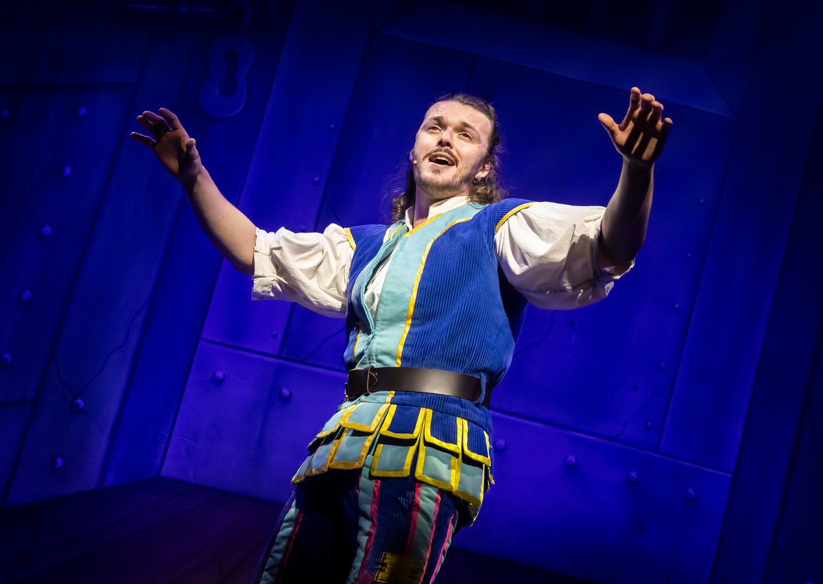 Time has flown by and it is already the last week of Jack and the Beanstalk!😲

This is your last chance to see this GIANT of a pantomime, we wouldn't want you to miss out on the Fe-Fi-Fo-Fun get your tickets here👇
🎟 parkwoodtheatres.co.uk/the-hawth/what…

📸Pamela Raith