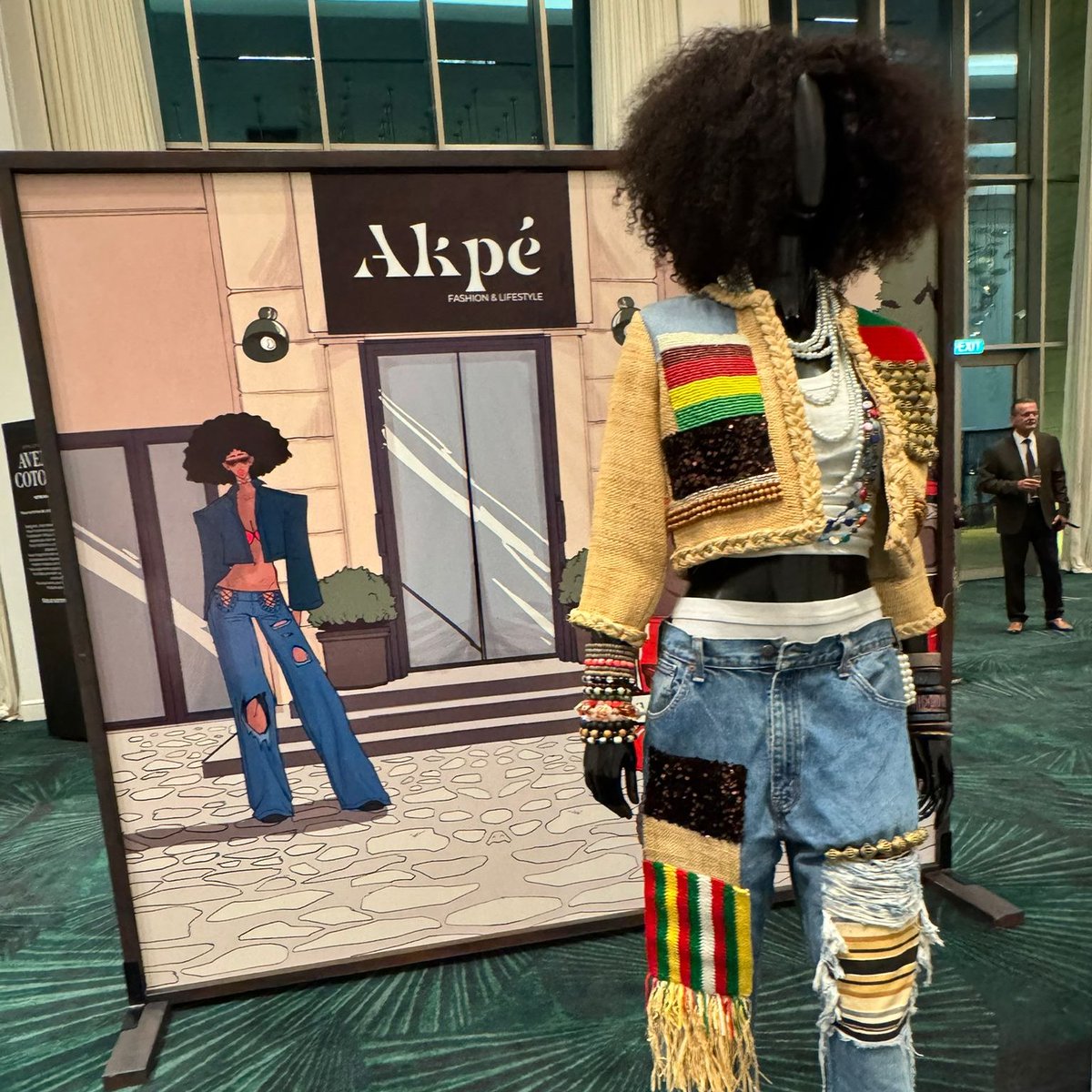 🇧🇯 C'était jeudi dernier : l'inauguration du Sofitel Cotonou Marina Hotel &amp; Spa, premier hôtel 5 étoiles du #Bénin !  

Une étape majeure pour le secteur du tourisme et de l’hôtellerie de luxe en Afrique de l’Ouest, racontée par <a href="/ClaireFages/">Fages Claire</a> pour <a href="/RFI/">RFI</a> ici :