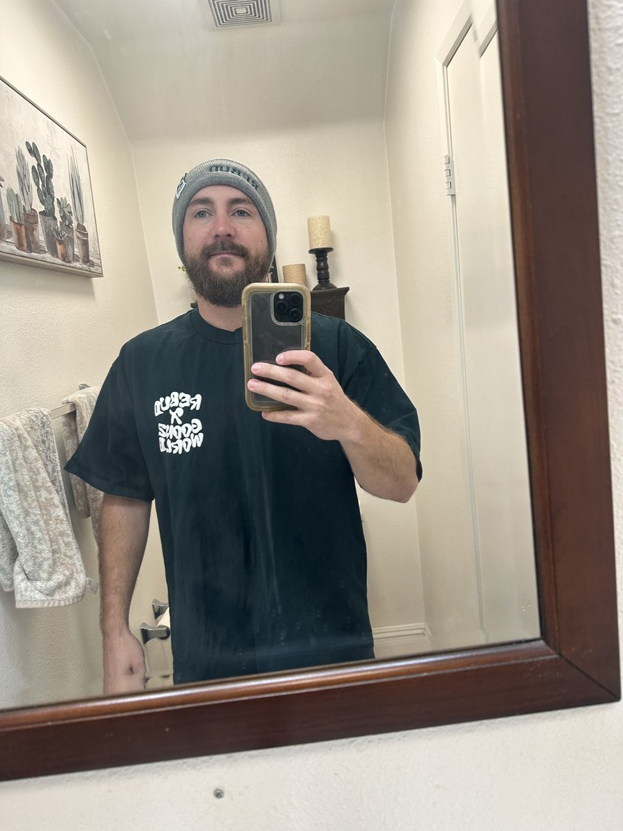 GM &amp; Happy Monday!

Today marks a new chapter for me, I’m officially becoming a <a href="/RebudOfficial/">Rebud</a> employee ☺️ #Rebud

Remember anything is possible at any age, don’t let your dreams just be dreams. Make them a reality 🫡