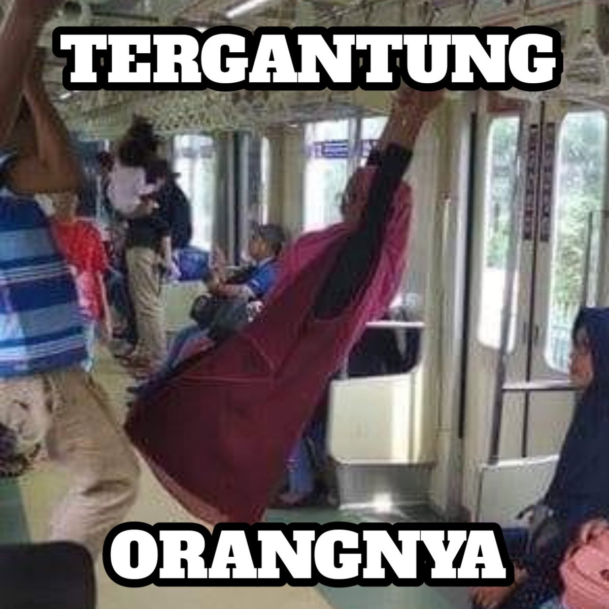 nat (@dhelouva) on Twitter photo 