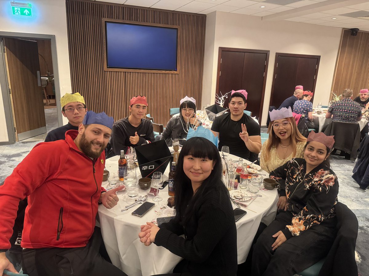 Huyen Le tweet media