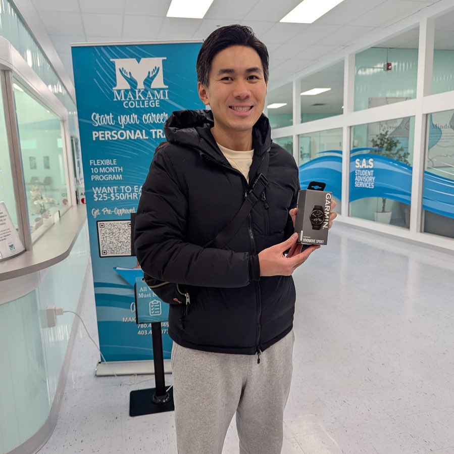 MaKamiCollege's tweet photo. Our Day 9 winner of our MaKami 14 Days of Christmas Giveaways picked up their Garmin Watch! 🕰️🎁 Enjoy your prize!
#makami14days2024 #winwithmakami #makamicollege #abcollege #giveaways #prizes #entertowin #yeg #yyc https://t.co/31jEsMozbd