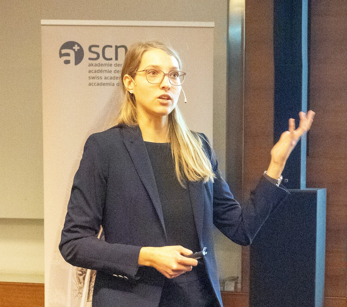 And if you haven't seen her brilliant talk yet, the Prix Schläfli tour continues with stops at Fribourg, EPFL and Geneva! Don't miss it. #prixschlaefli #chemistry