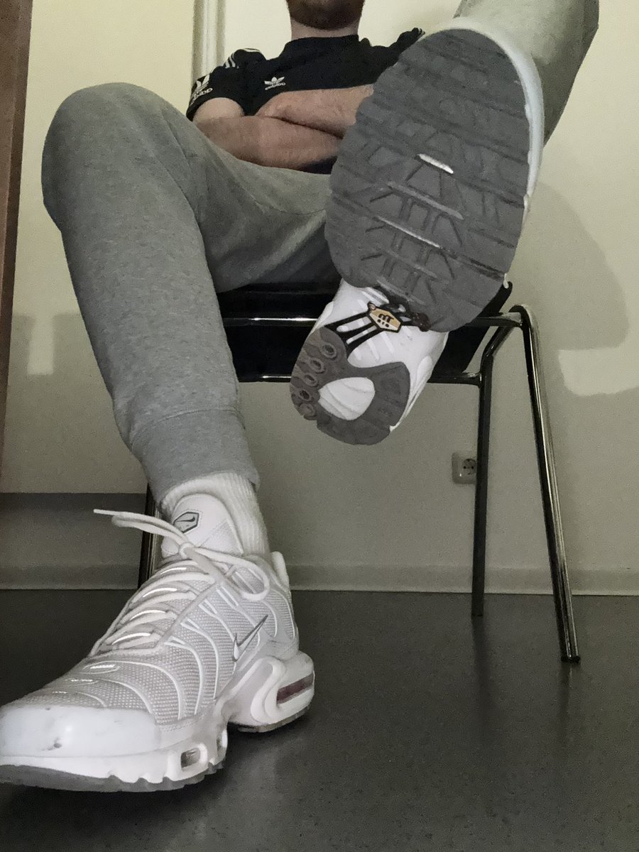 AlphaD31747765's tweet photo. You losers should be under this desk with your wallets open watching me take every last bit of your cash. 🤑🏧

#findom #cashmaster #paypig #cashslave #alphasocks #cashcock
findom cuck smellyfeet foot slave humanatm paypig cashmaster sweaty socks cash master https://t.co/wXTBA7C0lS