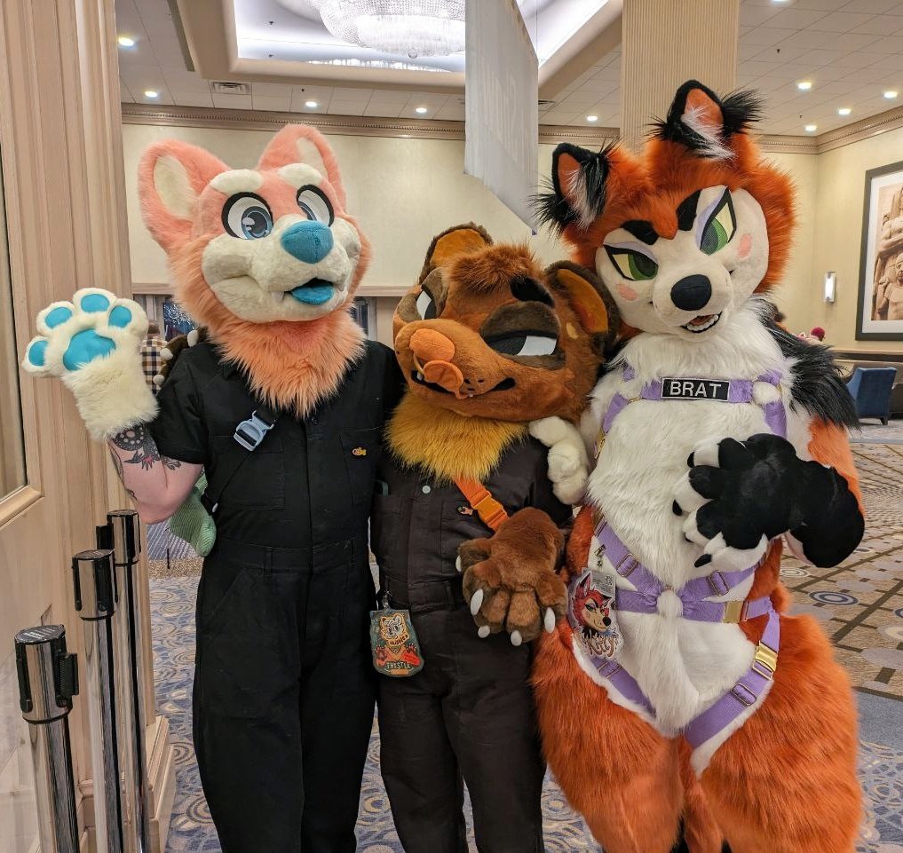 physically back at work. mentally still a big animal w/ <a href="/soupy_soupy_/">thoupy</a>  &amp; <a href="/nepeteaa/">Bird 🌲🦆 PortCon & AC DD</a>