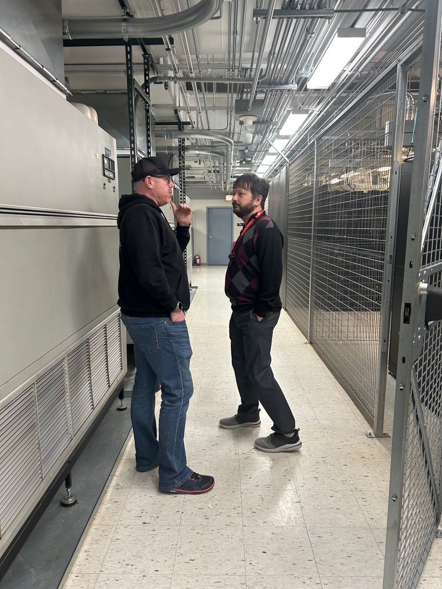 BigScoots's tweet image. BigScoots was honored to have @JayTheLinuxGuy from Learn Linux TV visit our data center in Chicago last week to show him how we host managed WordPress clients on our infrastructure and what that means for site performance. #WordPress #LearnLinux #WordPressHosting