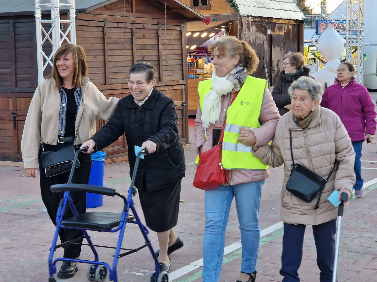 aytogetafe's tweet photo. Las personas mayores de los programas municipales contra la soledad no deseada y estimulación piscomotriz disfrutan de una tarde de diversión en Navimagic. https://t.co/Xw36kPgV0a