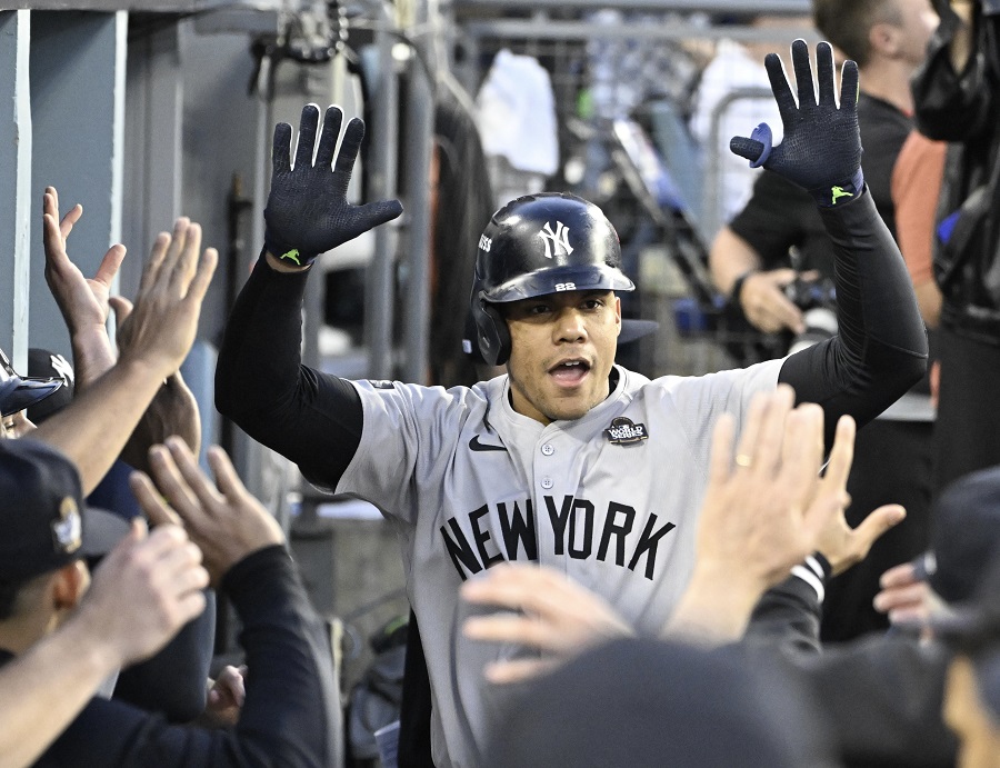 U of T Kinesiology & Phys Ed (@uoftkpe) on Twitter photo Juan Soto signed a $765 million 15-year contract with the Mets. Last December, Shohei Ohtani signed a 10-year $700 million contract with the Dodgers. Are star athletes being paid too much?<a href="/uoftkpe/">U of T Kinesiology & Phys Ed</a> prof Simon Darnell shares his views in this Q & A. kpe.utoronto.ca/faculty-news/a… Juan Soto signed a $765 million 15-year contract with the Mets. Last December, Shohei Ohtani signed a 10-year $700 million contract with the Dodgers. Are star athletes being paid too much?<a href="/uoftkpe/">U of T Kinesiology & Phys Ed</a> prof Simon Darnell shares his views in this Q & A. kpe.utoronto.ca/faculty-news/a…
