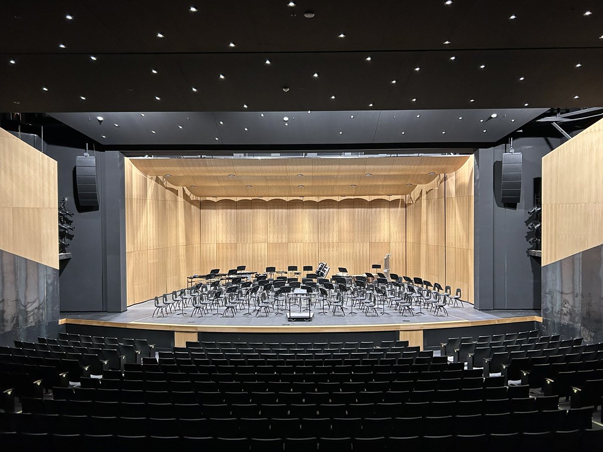 CFHS Band tweet media