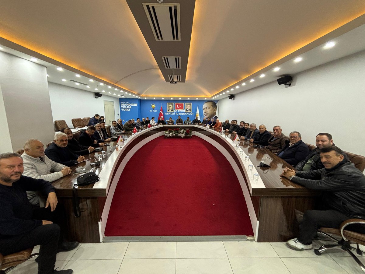 İl Başkanımız Sayın Yücel Güngör başkanlığında, İl yönetim kurulu  toplantımız gerçekleştirildi.

Daha güçlü yarınlar için çalışmaya devam ediyoruz.

#AKPartiDenizli