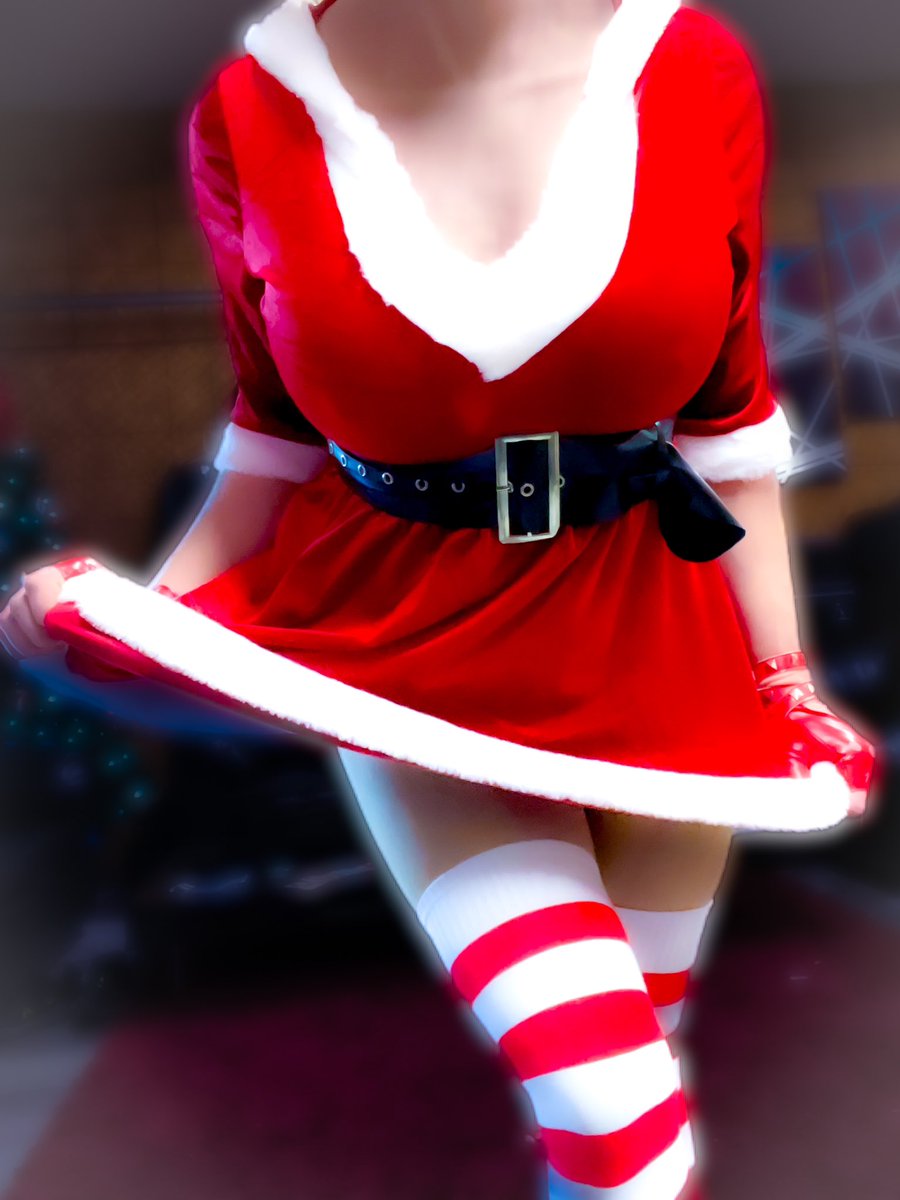 ArtemisKig's tweet photo. I’ve got a shelf for your elf https://t.co/VngEd8koHx