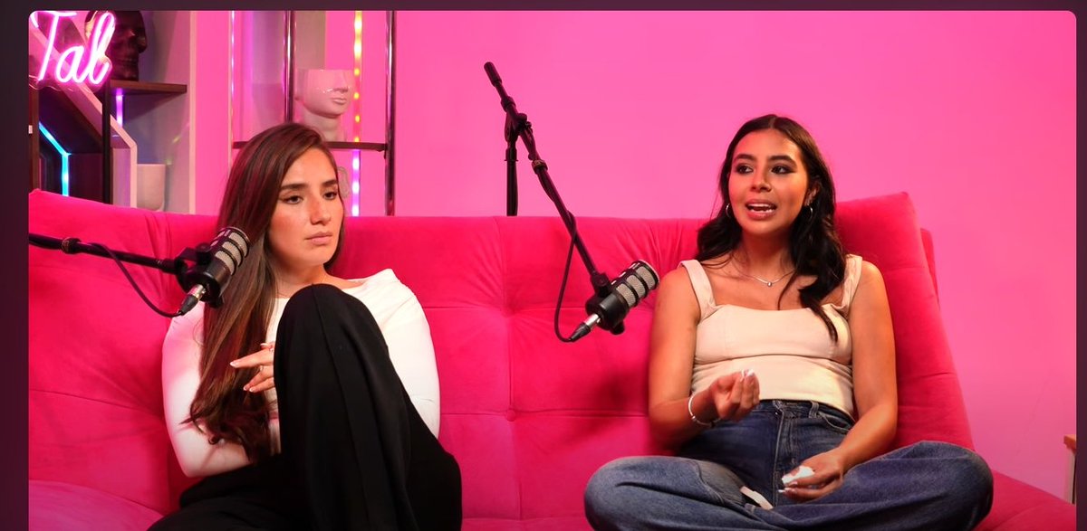 La Jitomata tweet media