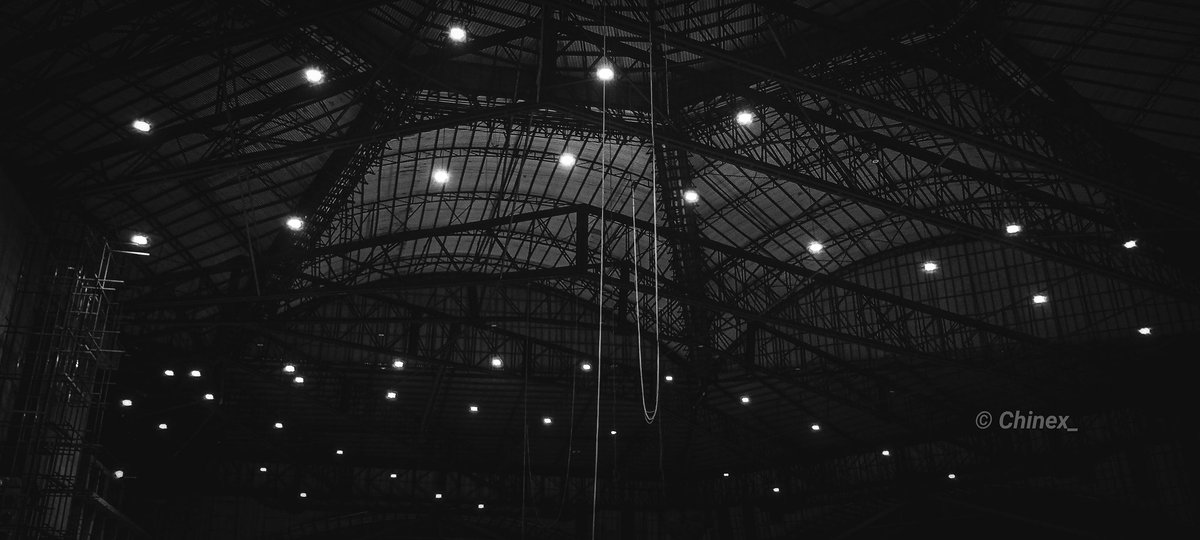ChineduGift55's tweet photo. Every wire, every light, every moment, crafted for His Presence 🔥 🤞 
#DLER2024 https://t.co/tf0zUpYQfB