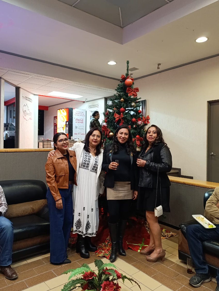 cicoaxaca's tweet photo. Se realizó el pasado 11 de Diciembre del presente año, el tradicional brindis de fin de año, con todos los asociados que participaron en la Asamblea General Extraordinaria https://t.co/gMu1eVvJYZ