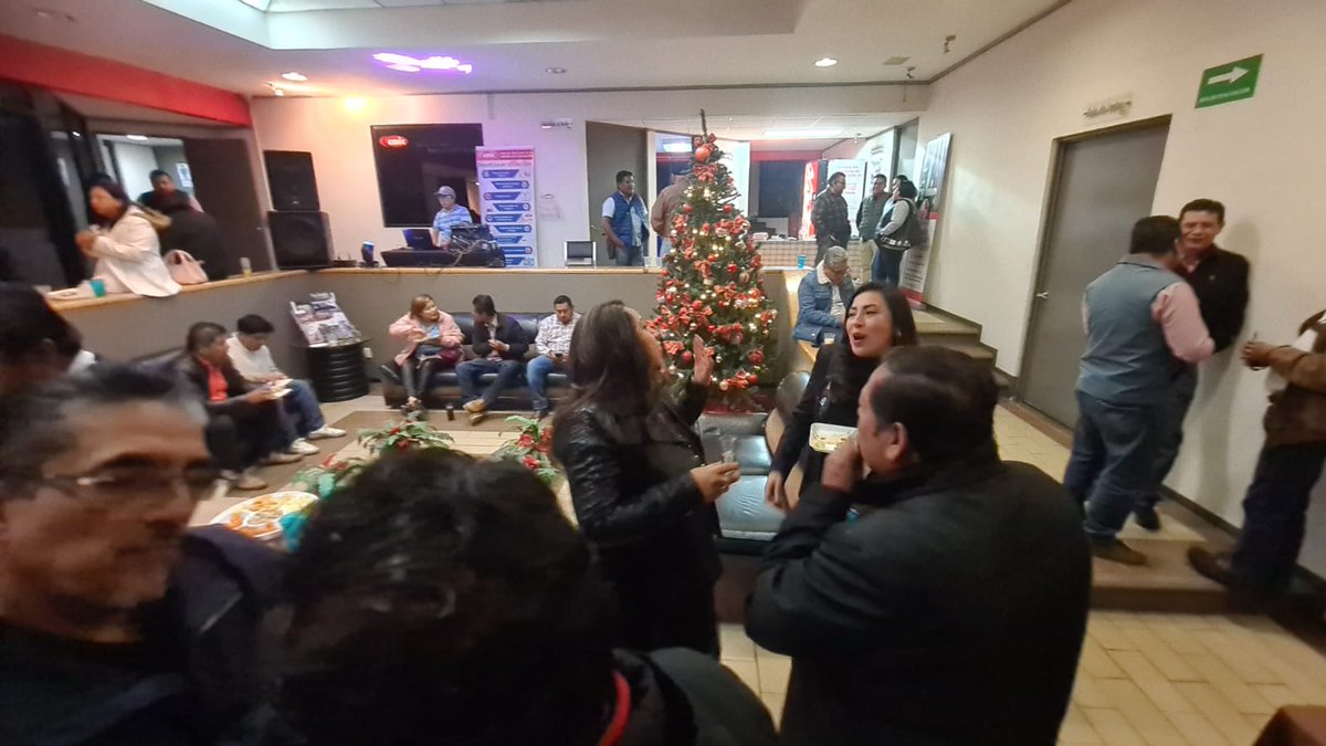 cicoaxaca's tweet photo. Se realizó el pasado 11 de Diciembre del presente año, el tradicional brindis de fin de año, con todos los asociados que participaron en la Asamblea General Extraordinaria https://t.co/gMu1eVvJYZ