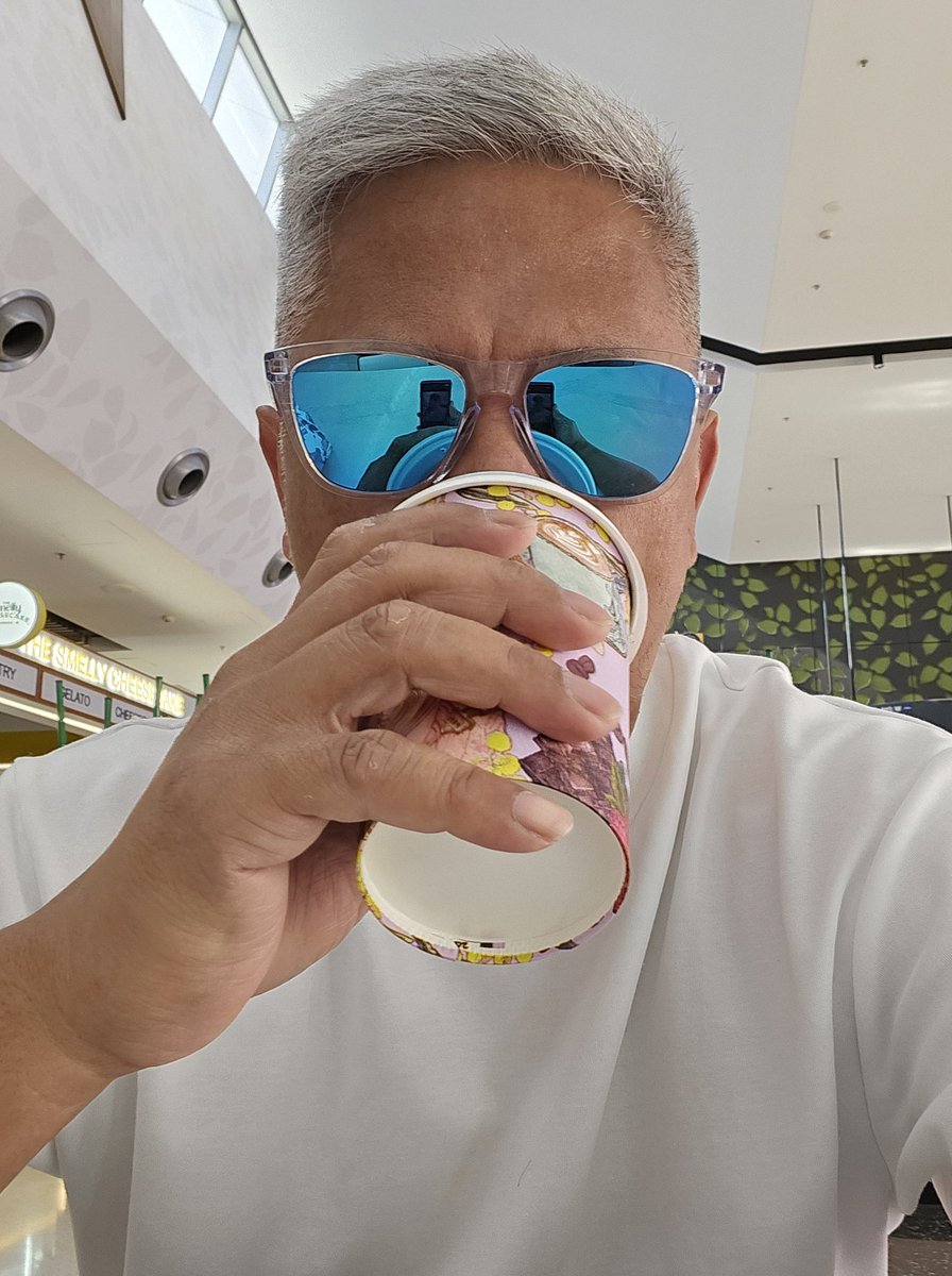 Berns_B_Bee's tweet photo. Matches the shirt

#morningcoffee☕️ https://t.co/0Wu30S9Gvl
