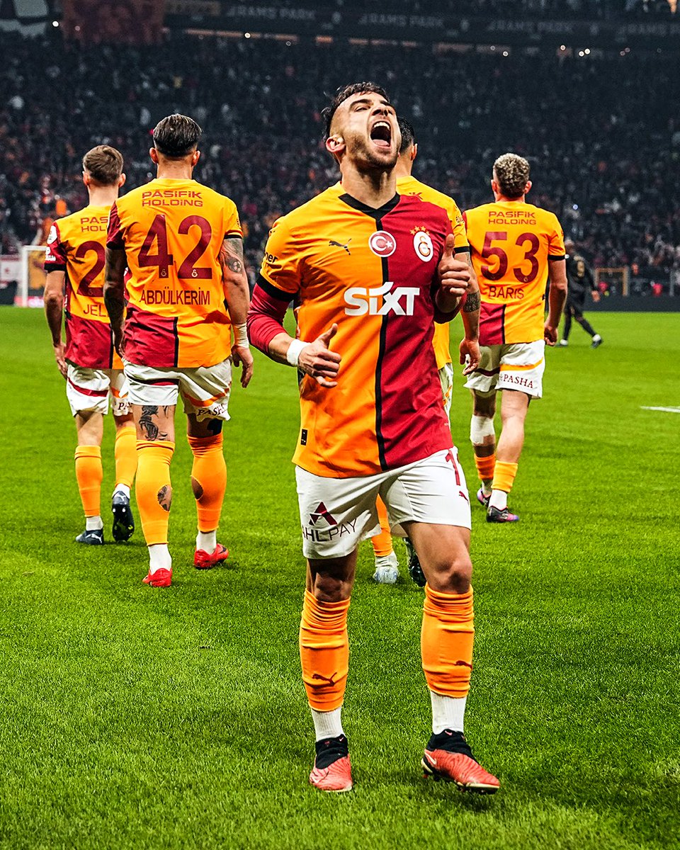 yunusakgun17's tweet photo. “İyi ki Galatasaraylıyım.” 💛❤️ https://t.co/HHkPM05Of0