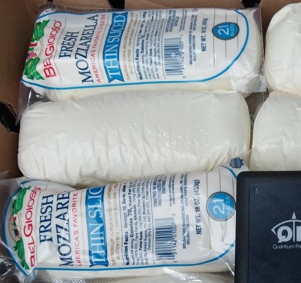 celestial_manna's tweet photo. 🌡️ Temperature is king! Thanks to our refrigerated vans funded by @WholeFoods, we deliver delicious, safe food to those who can't always fill their baskets in the frozen aisle. Check out today’s haul—together, we’re making a difference! 🚐💨 #FoodRescue #WholeFoods  #EndHunger https://t.co/7jluQlZVck