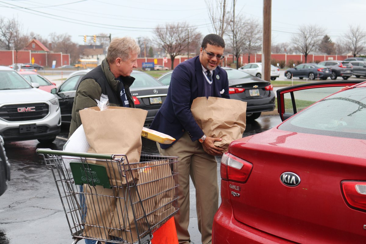 Greater Cleveland Food Bank tweet media
