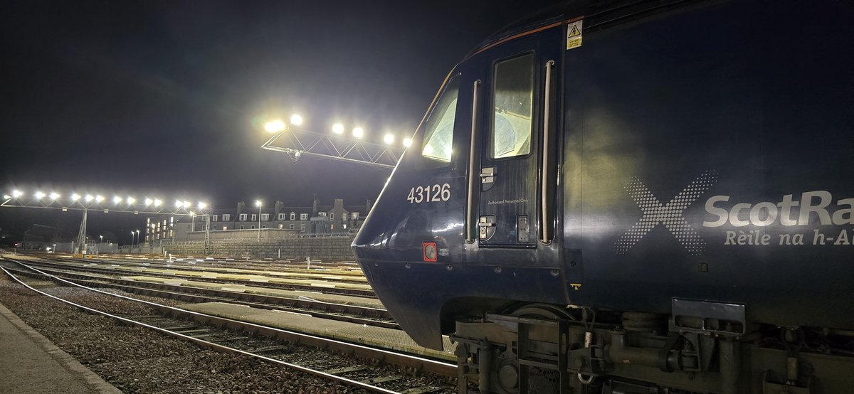 Still here, just keeping my head down.

Good things are coming in 2025 for this driver 🚆 

See you all in the new year 🎉