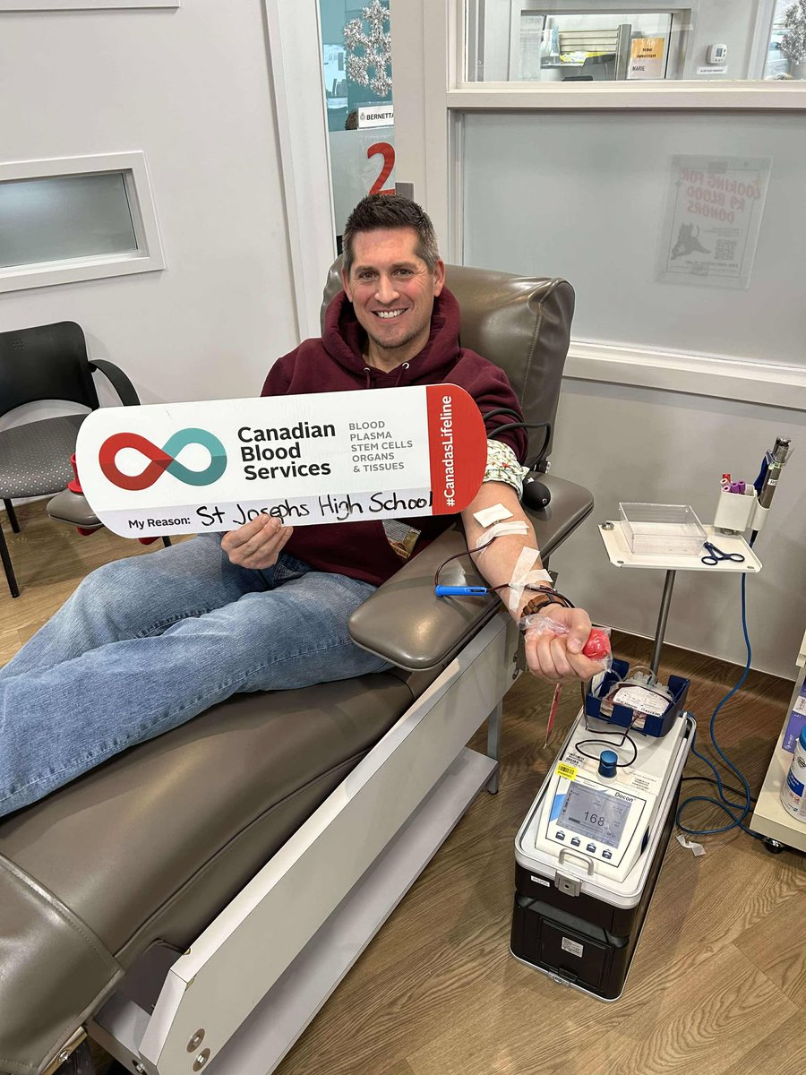 St. Joseph High School students came in as a team to roll up their sleeves and donate blood. Thank you for making all the difference for Alberta patients. 

Visit ow.ly/1FTr50UscSf to book your appointment.