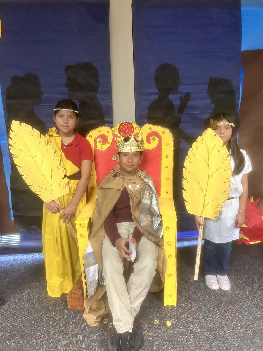 maldrett1's tweet photo. My students performed Perseus and the Fall of Medusa π§πΌββοΈπ§ββοΈ https://t.co/uboCXiVSx0