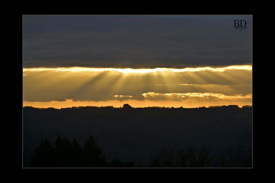 berenddoo's tweet photo. Ciel du soir dans la Corrèze.
Avondlucht in de Corrèze.
Plus de ciels, lunes, etc: https://t.co/zP3BM4t2oF https://t.co/0LQhisxyGq