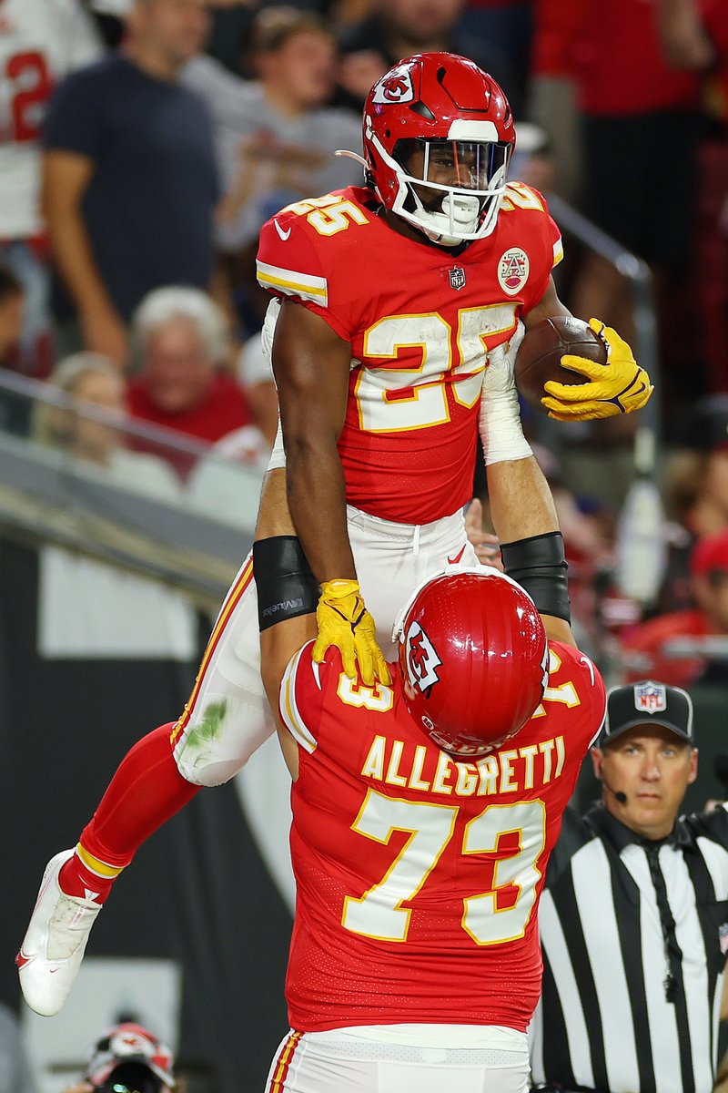 BleacherReport's tweet photo. Chiefs have released former first-round RB Clyde Edwards-Helaire https://t.co/aTu4DwSSGg