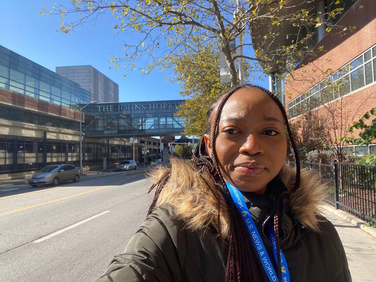 sbshardow's tweet photo. Super excited to have completed a sub-internship in Neurosurgery @HopkinsNsurg during the months of October and November this year! I met AMAZING residents and attendings who cemented my love for the brain and all things neuro🧠

@lphughes26 @tdazad @theconnorliu https://t.co/nJqqKcne37