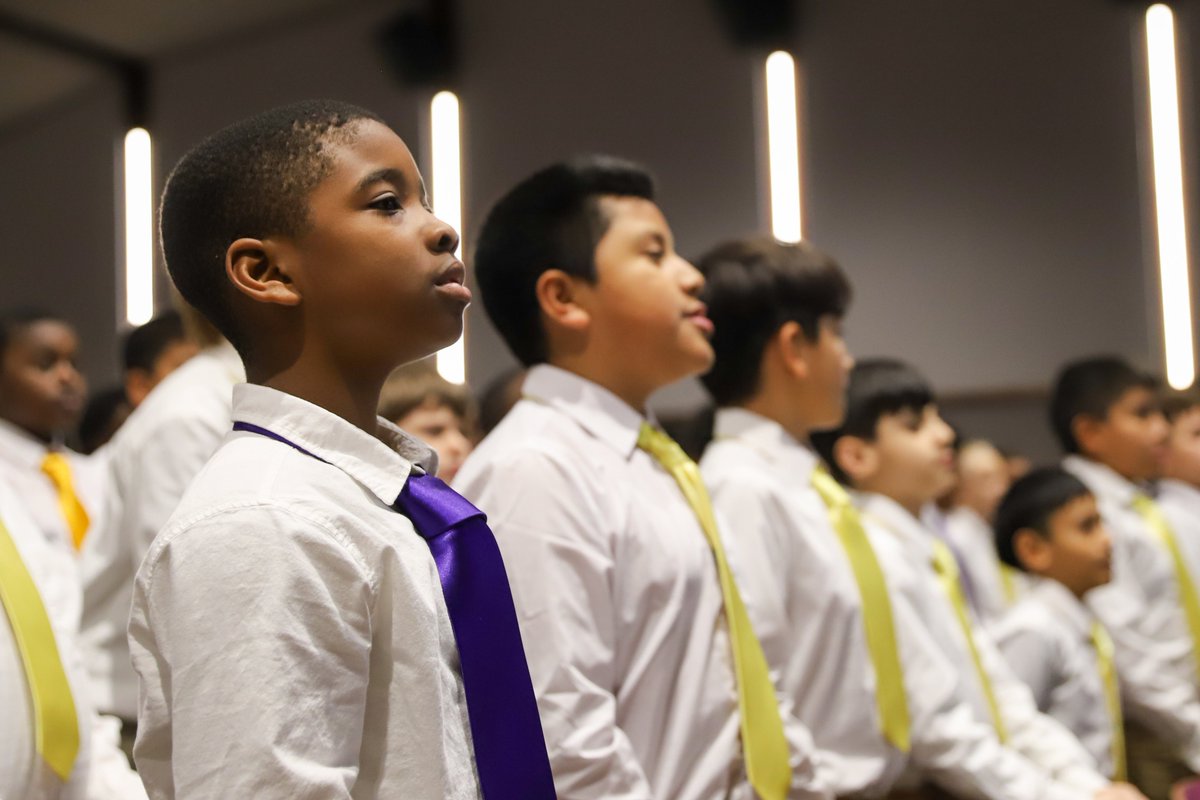 Building future leaders! 👔 Today, Boys to Men celebrated young men from Parker-Bennett-Curry, Dishman McGinnis and T. C. Cherry with a Tie Ceremony, plus honored 4 BGHS members with sports coats for their dedication.

Boys to Men values for a brighter future: Respect,