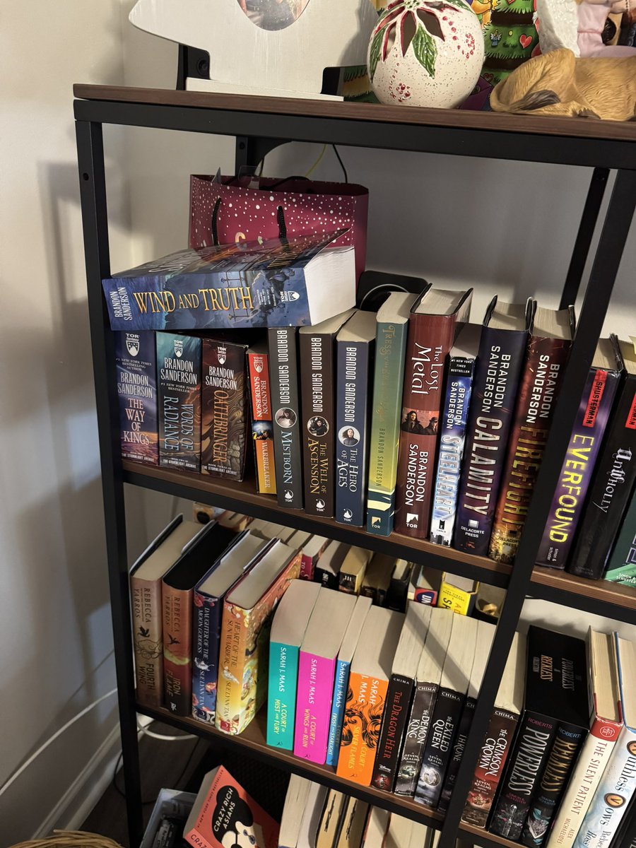 chrisflowerz23's tweet photo. @BrandSanderson @torbooks I’ll need to reorganize my bookshelf, but it’s finally here! Thank you so much for my copy! It will be cherished forever! https://t.co/Y9dtRofPve