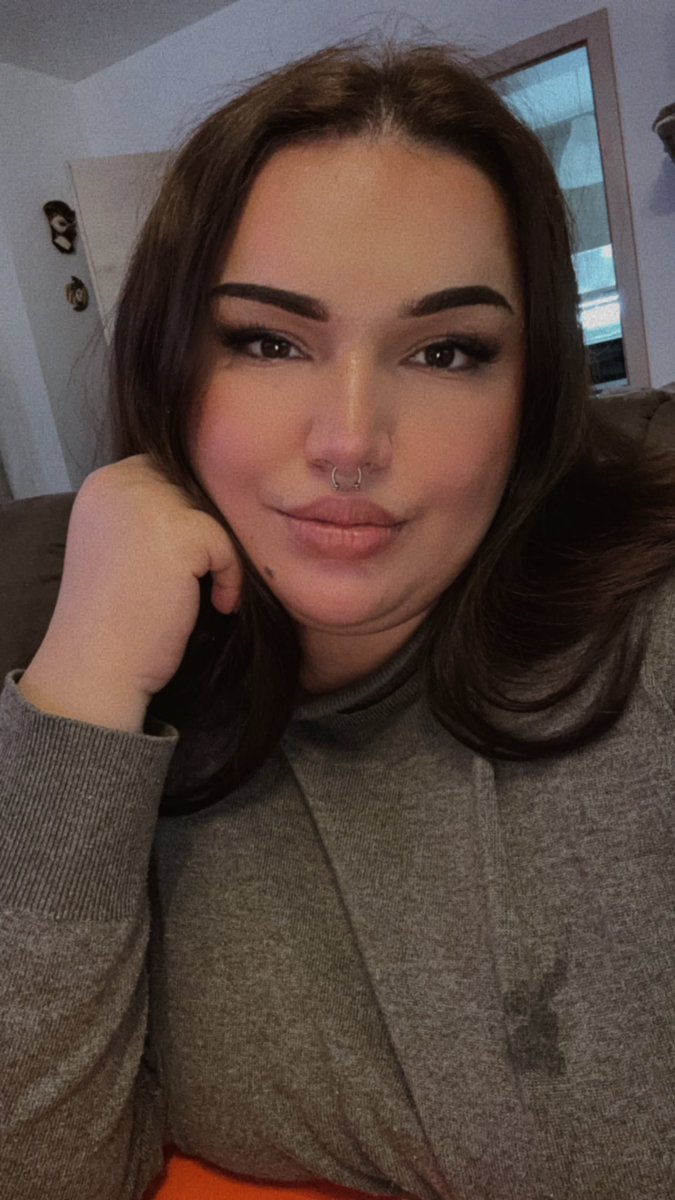 Hey, ich hatte in letzter Zeit viele Nachrichten bekommen wieso ich nichts mehr poste und ob ich noch aktiv bin 

Momentan ist bei mir im Privatleben viel los.. vieles verändert sich, deshalb hab ich keine Zeit um richtigen Content zu produzieren. 

Dennoch bin ich hier noch sehr