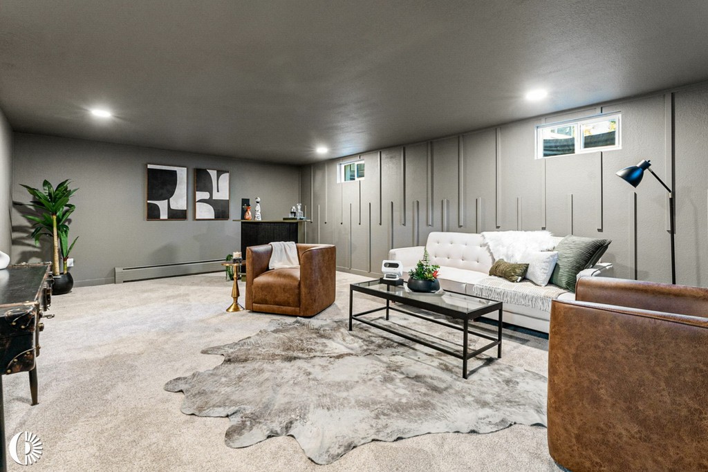 BarryKunselman's tweet photo. Games, guests, happy hours, movie nights…this finished Denver basement has you covered for all of the above and more. Get in touch for more information!
 (Kelsey Long, Listing Agent)

https://t.co/ZTOnI42Wmy https://t.co/cz7lvrWLCl