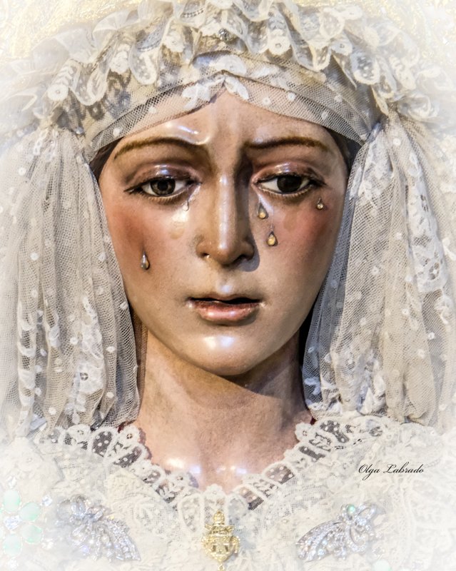 Eres un milagro!
#EsperanzaMacarena
#rosadeoromacarena 
#BesamanoEsperanza2024