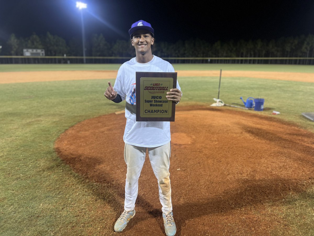 zilla3465's tweet photo. 4 hits on the night with 3 rbis
2027
Braylen Byrd
@813Preps @PW_Players @FAMU_Baseball @FSUBaseball @FIUBaseball @FGCUBASEBALL @CanesBaseball @PSBaseballScout https://t.co/zJ1sKYTCai