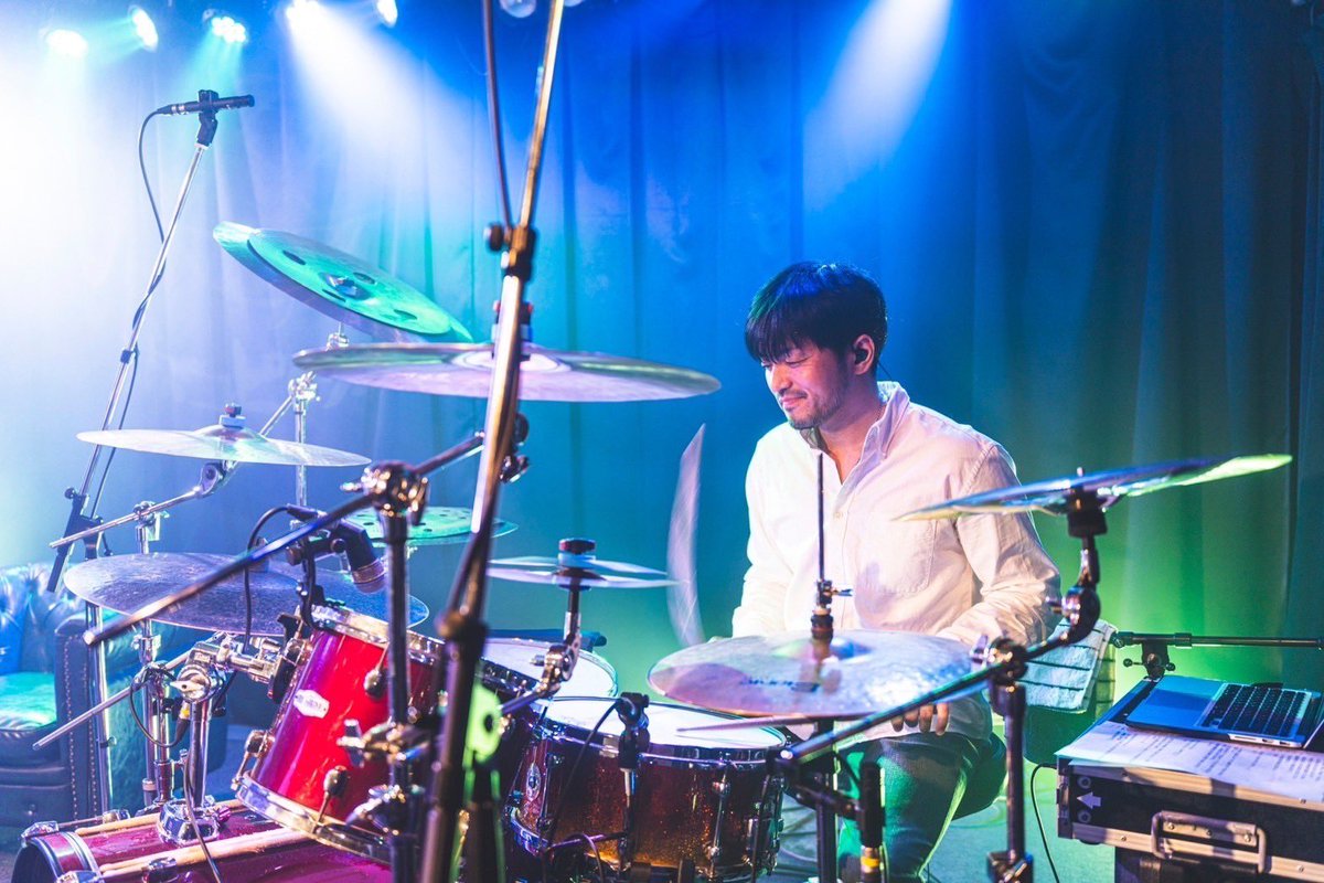 【12.14.カレイドリズミックワールドvol.9】

改めて、ありがとうございました☺️
今までの集大成となるライブでした。
ナルコピクシーーは進化を続けます。
今後も変わらず、応援をお願いします🦉

photo by <a href="/Unlimitedsky99/">📸keita@猫のぴよちゃん🐈🐾🐾</a>