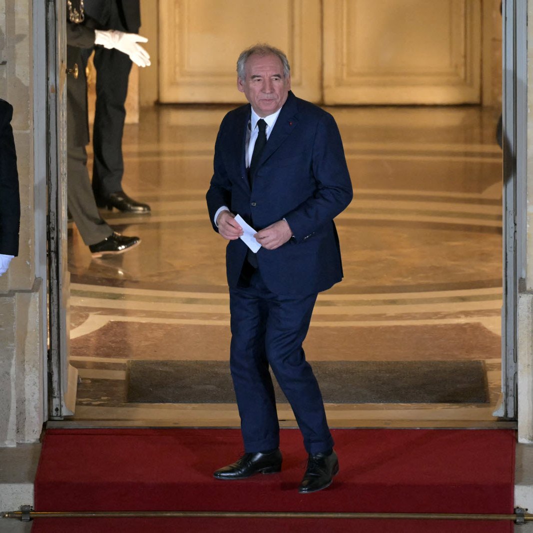 aileastick1's tweet image. 👇🤨
En à peine 3 jours, #Bayrou a déjà prouvé qu'il était nul à chier.
La médiocrité à l'état pur.

Pauvre #France