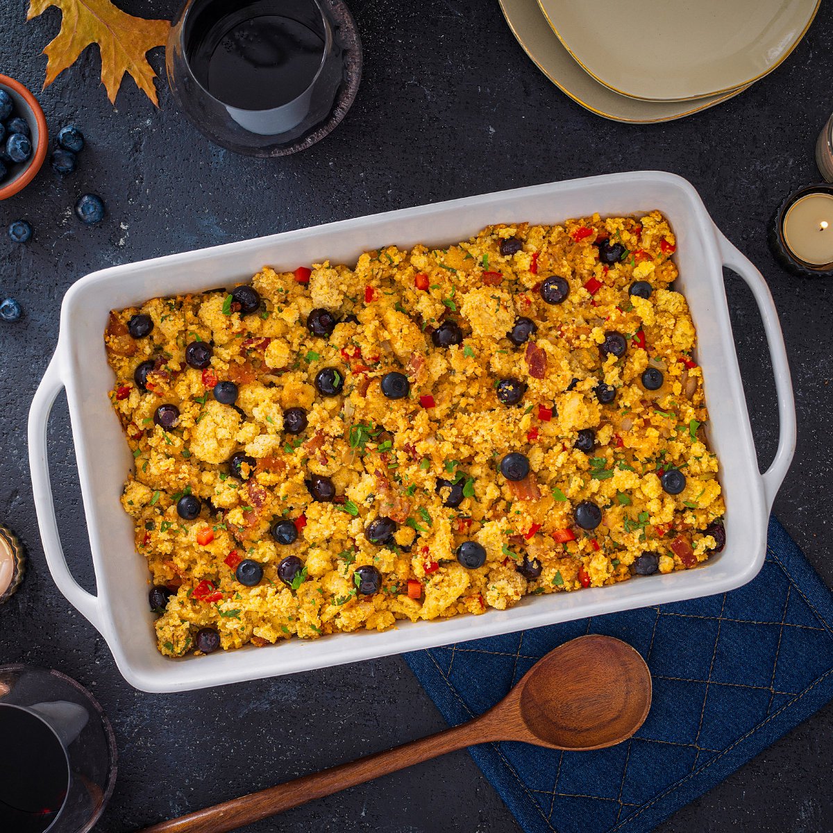A little blueberry magic makes this cornbread stuffing extra special. 😍 With salty bacon, zesty Cajun seasoning, and subtle sweetness from the blueberries and cornbread, it’s the most flavor-packed recipe to help elevate your holiday spread! ❄
bit.ly/4fU7Buo