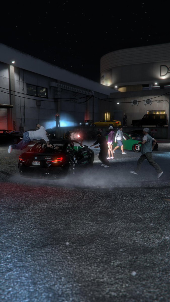 Sixmane_'s tweet photo. Who still goes to GTA meets dawg https://t.co/km1BoidtIZ