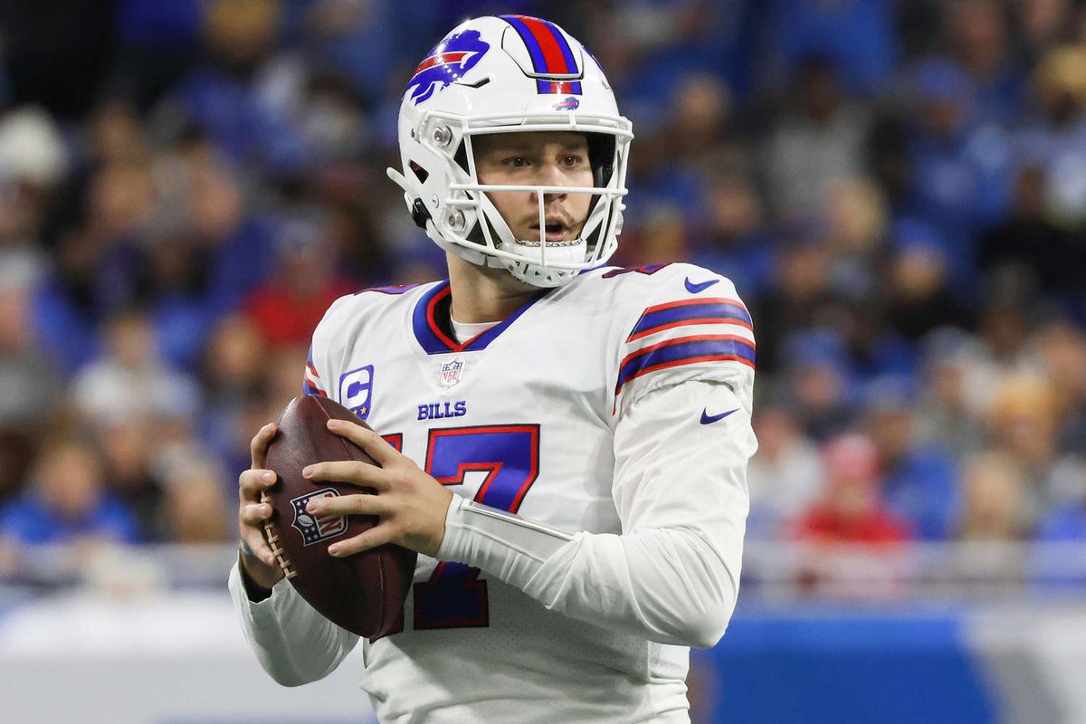 Pickswise's tweet photo. Which QB should win MVP? 🏆

🔁 RT: Josh Allen
❤️ LIKE: Lamar Jackson https://t.co/juukzhIC9g