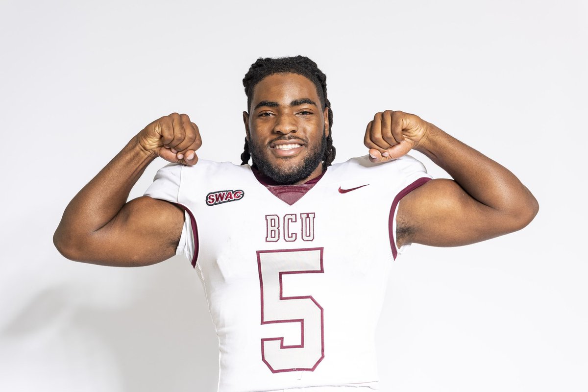 The main reason I didn’t sign when I had 20 D1 offers in 2020 is because I wanted to sign on the table the traditional way, once COVID hit, it change college football forever and never been the same again, it’s not a foundation or tradition no more in college football it’s money