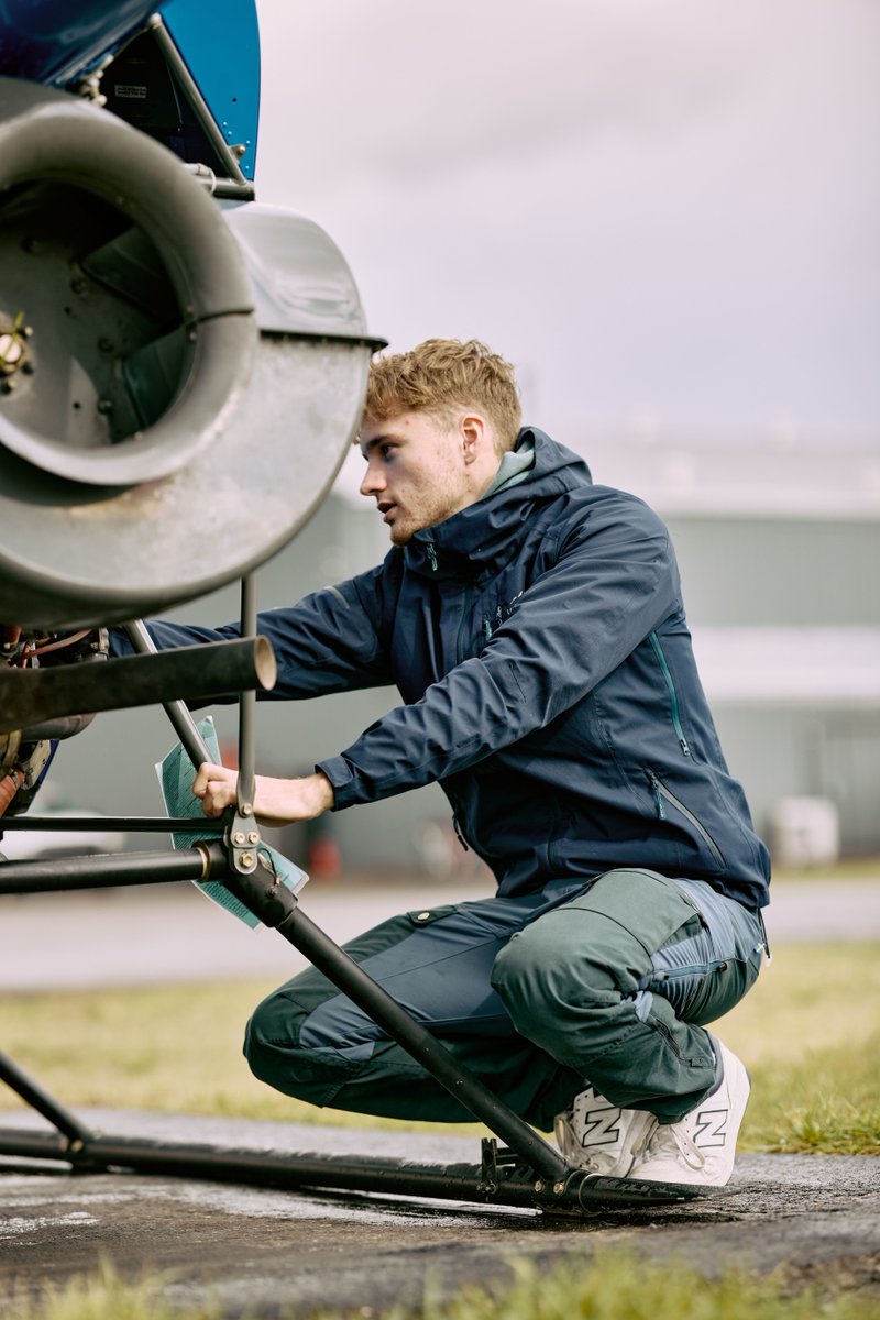 HillsboroHeli's tweet photo. A&amp;P Mechanics: the steady hands behind each takeoff and landing! 🔧

Their dedication means every student can train on safe, well-maintained aircraft that meet the highest standards.  

#hillsboroheli #hillsboroheliacademy #flightschool #aviationcareers #faacertified #apmechanic https://t.co/iwHtnWR9Zv
