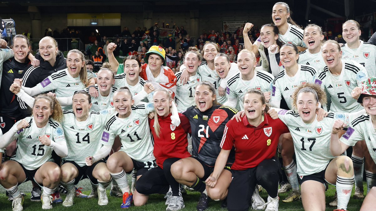 Katie Sands tweet media