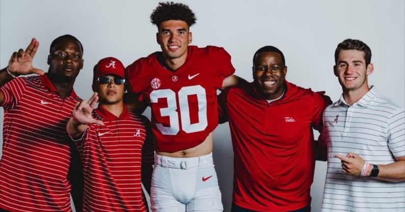 Joseph Hastings III (@josephahastings) on Twitter photo Parent Perspective: #Alabama checked off all the boxes for highly touted wideout signee.
Derek Meadows’ father goes in-depth on why the Tide came out on top, relationship with <a href="/CoachShephard/">Coach Shephard</a>, what his son brings to the table, and more.
🗞: on3.com/teams/alabama-… (On3+) Parent Perspective: #Alabama checked off all the boxes for highly touted wideout signee.
Derek Meadows’ father goes in-depth on why the Tide came out on top, relationship with <a href="/CoachShephard/">Coach Shephard</a>, what his son brings to the table, and more.
🗞: on3.com/teams/alabama-… (On3+)