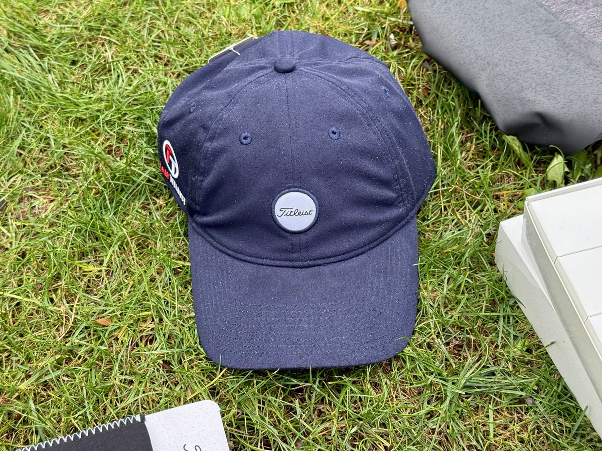 DAY 6: PGAPappas 12 Days of Christmas #SantaSaysDoIt Golf Giveaway

🎁 2025 Titleist White Box Pro V1 and Pro V1x  Balls (Choose 1 Dozen), AND FootJoy Deluxe Shoe Bag, AND Titleist Insulated Tumbler, AND Titleist Cap 👀

To enter:
🎄 Repost
🎄 Follow <a href="/PGAPappas/">Pete Pappas</a> and <a href="/Titleist/">Titleist</a>