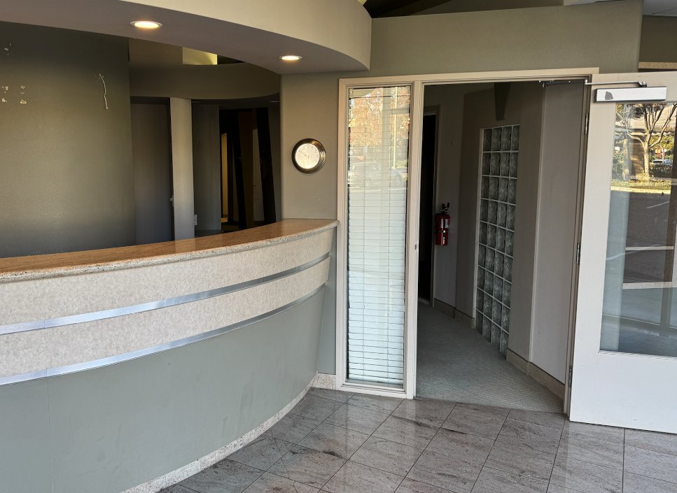 StripMallGuy tweet media